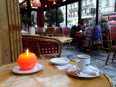 パリのカフェ ドーム