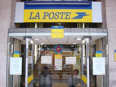 フランス パリ 国際郵便 国際宅急便