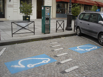フランス パリ 電気自動車 EV