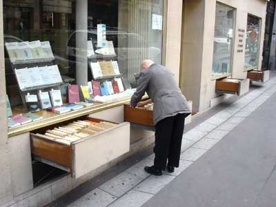 フランス パリ 本屋