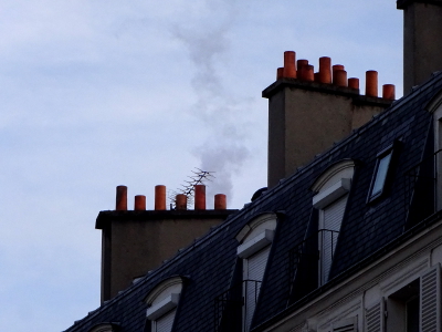 パリのアパルトマンの煙突